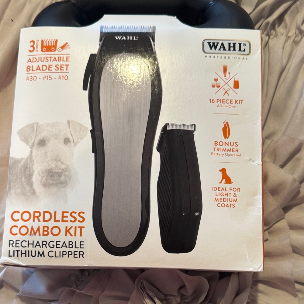 Wahl Professional Cordless Clipper Kit - Black and Silver